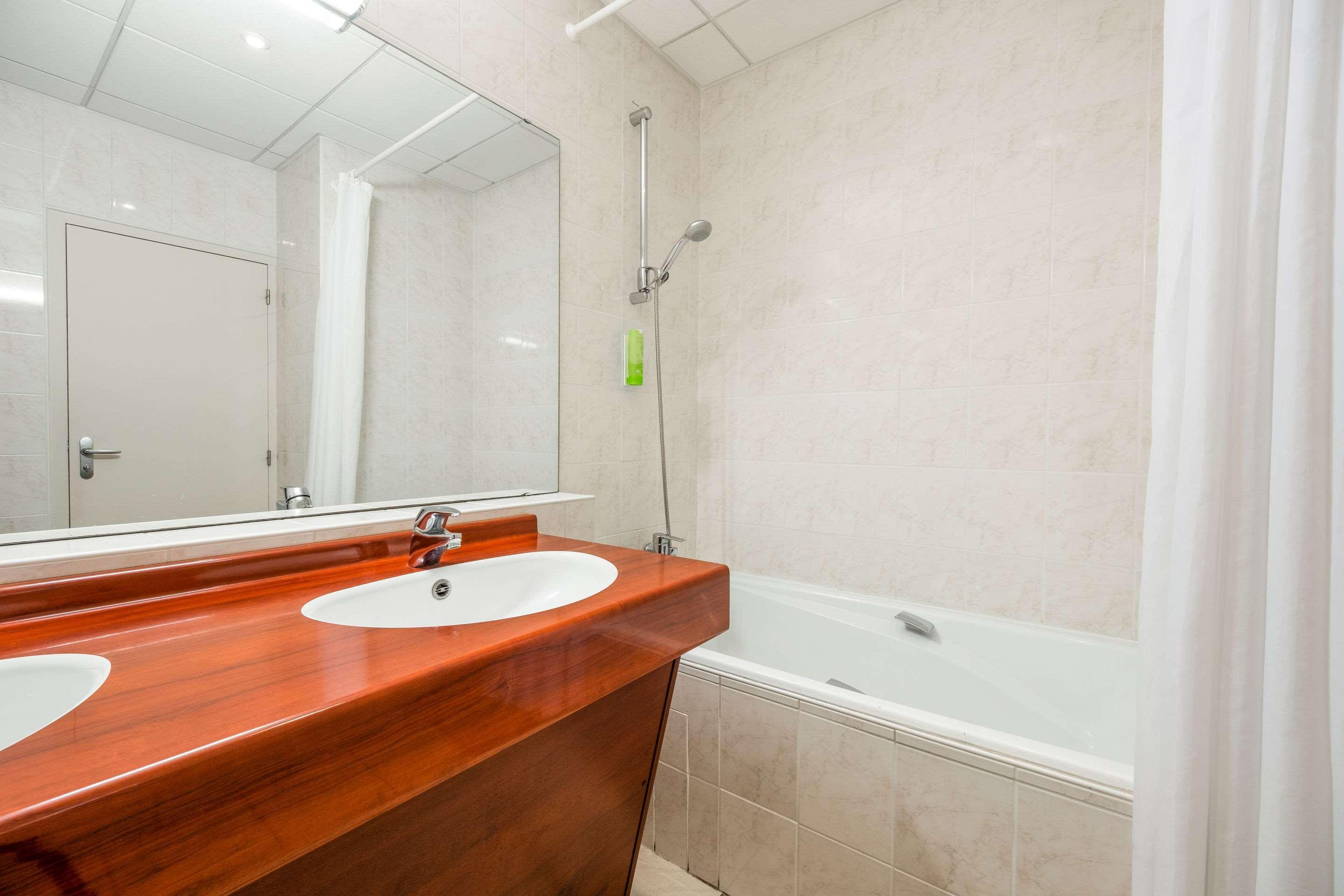 Quality Hotel Pau Centre Bosquet Екстер'єр фото