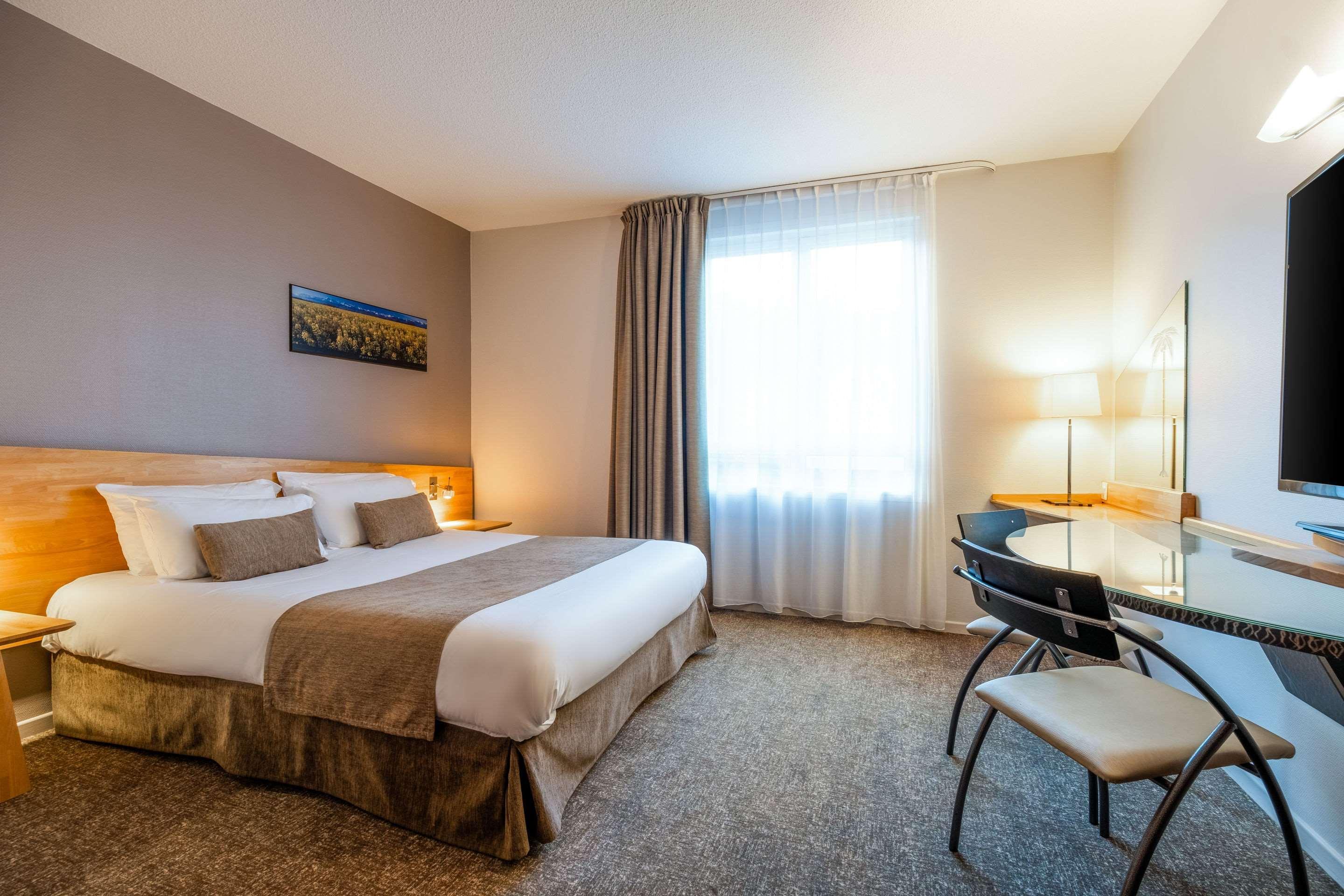 Quality Hotel Pau Centre Bosquet Екстер'єр фото